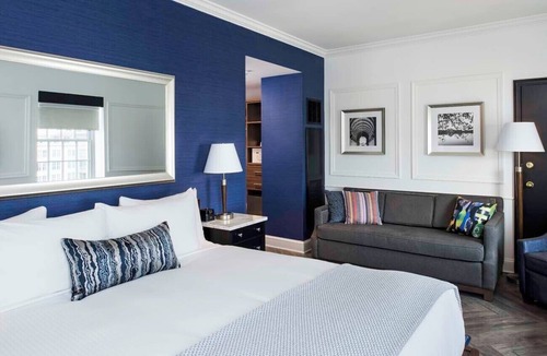 Capitol Hill Hotel | King Size Unit | Valet Parking | Gym Access | Near The Capitol