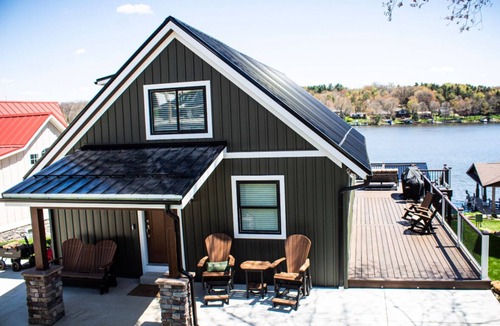 Howard House | Lake Front Paradise-Dock, Deck, Hot Tub, Lake & Sunrises-