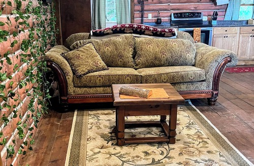 Scottsburg Cabin | Lake View with 7 Acres near Skiing