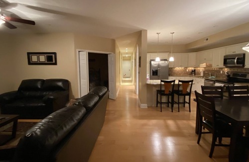 Geneva-on-the-Lake Condo | Lakefront Condo 3 bed, 2 bath, Sleeps 8, Indoor Pool