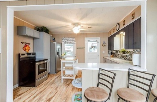 Honeoye Cottage | Lakefront Honeoye Cottage
