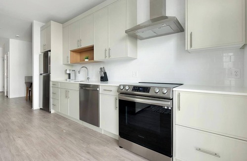 Hyattsville Apartment | Landing | Beautiful 1BD, Gym, Game Room