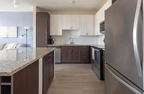 City Park Apartment | Landing | Incredible 1BD, Yoga Studio