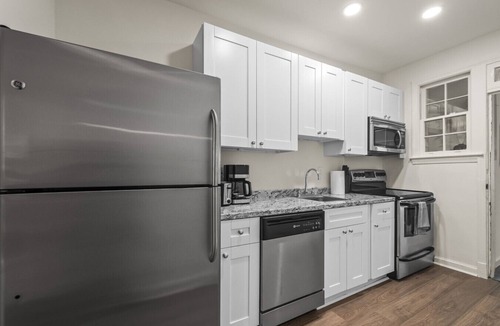 Trinidad House | Large 6BR Property in DC | Sleeps Groups | 4 Baths