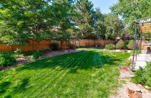 Arvada House | Large home inArvada, centrally located, 20min to downtown, garage parking, 420ok