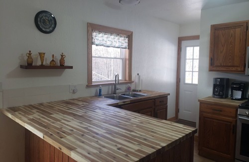 Mill Run Cottage | LAUREL HIGHLANDS MOUNTAIN RETREAT - Only 7 miles to Ohiopyle!