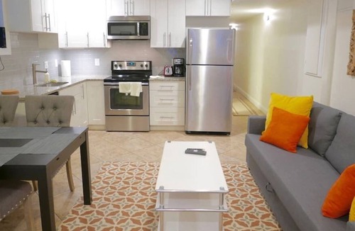 Logan Circle Apartment | Logan Circle Luxury w/ Parking Pass!