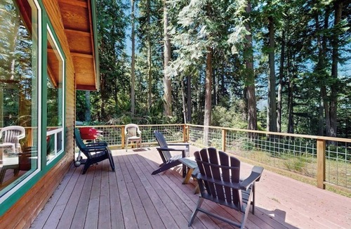 Lopez Island House | Lopez Island escape with stunning views, hiking nearby & sunset vistas