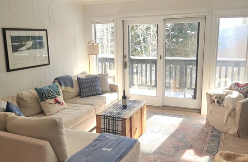 Bromley Mountain Condo | Lovely 2-bedroom condo in Bromley Village perfect for a relaxing getaway