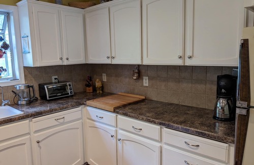 Wilsonville House | Lovely home with private backyard near Portland & wine country in Wilsonville.