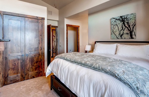 Park City House | Luxe Canyons townhome w/views, private hot tub, fireplaces, walk to Gondola