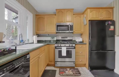 East Cobb Cabin | Luxury 3-bedroom cabin in tranquil East Cobb