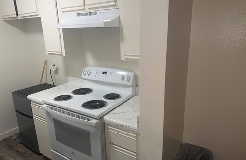 Little Armenia Apartment | Luxury Bright 2-bedroom apartment with AC in pleasant Hollywood