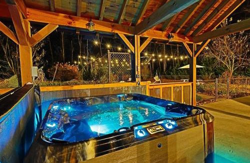 Morganton Villa | Luxury Cabin with Heated Pool, Hot-Tub & Deluxe Outdoors