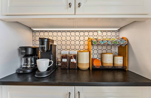 Morris Park House | Luxury & fun family getaway, sleeps10 near MOA MSP
