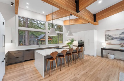 Enumclaw House | Luxury Mountain Getaway Minutes from Crystal Mountain & Mount Rainier
