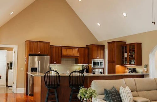 Greensboro House | Marblehead Farm I Swing set, Hot tub * Indoor Pickleball court