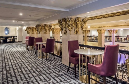 Connecticut Ave - K Street House | Marriott MayflowernImmerse yourself in modern elegance in the heart of D.C.