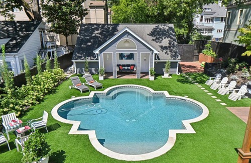 Midtown House | Midtown 6bed 5bath w pool and sauna
