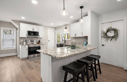 Berlin House | Mins to Golf & Beach! Private Pool & Luxe Firepit