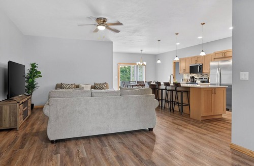 Fish Creek Condo | Modern 3-Bed Fish Creek Retreat with AC & Fast Wi-Fi — Perfect Door County Base!