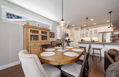 Orchard District House | Modern 3 bed home in the heart of midtown