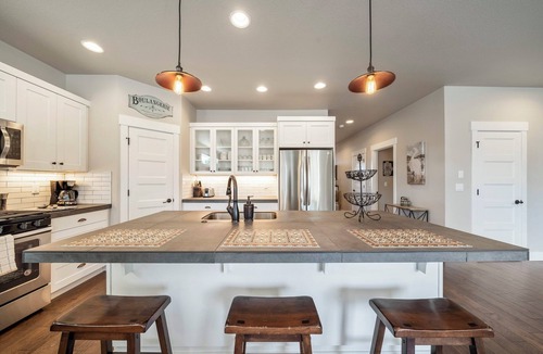 Orchard District House | Modern 3 bed home in the heart of midtown