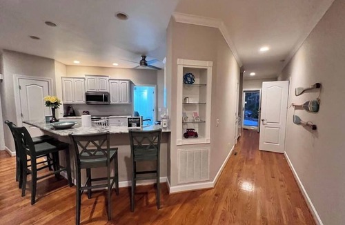 Olivia House | Modern Lakefront Retreat - 3br 2ba