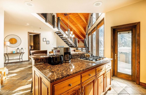 Deer Valley House | Modern Mountain Design, Luxury Resort Amenities, Game Room - Perfect for Families