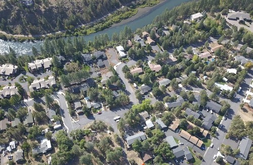 Orchard District House | Modern Mountain Getaway – Mins to River & Downtown