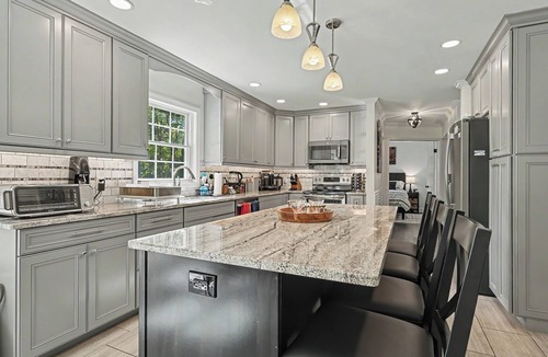 Saratoga Springs House | Modern Oasis-Pool, Hot-tub, Bar near Saratoga