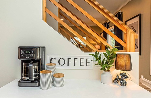 Richmond House | Modern Scandinavian 2BR w/Office, Fenced Yard, Deck & Dog-Friendly