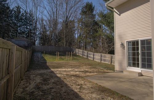 Erie House | Modern Spacious Home- 4BR, quiet, center of Erie!