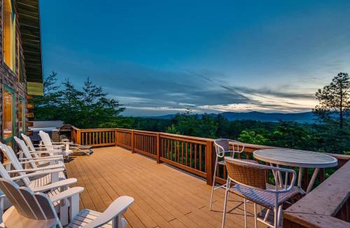 Old Fields House | Mountain Cabin w 40 Acres, Hot Tub, FirePit & More