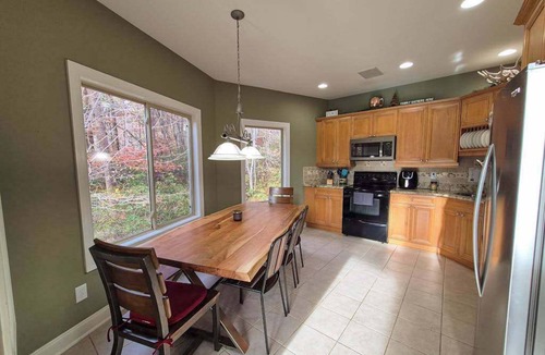 Lake Lure House | Mountain-View Escape on Rumbling Bald’s 14th & 15th Holes