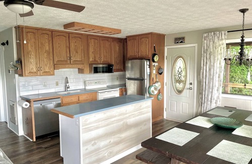 Burnsville House | Mountain Views and Tranquil Sounds of the South Toe River
