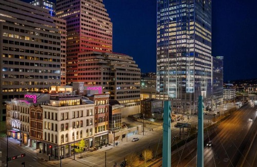 Central Business District Hotel | Moxy Cincinnati Downtown