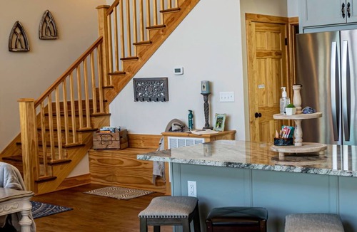 Spruce Pine House | New Chalet and the ultimate escape to nature!
