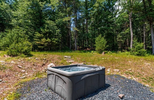 Glen Spey House | NEW: Private Forest Spa Retreat in Glen Spey