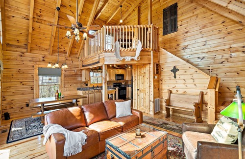 Bostic House | Nice Views, Log Cabin, Gated Community - Mountain Vista by Carolina Properties