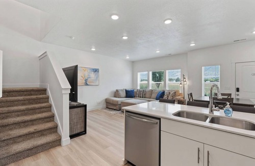 Ogden House | North Ogden Townhouse Near Ski Resorts + Dog Friendly