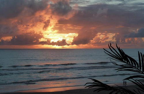 Rockaway Beach House | Oceanfront Beauty, Award Winner, Spectacular View with 7-mile Sandy Beach!