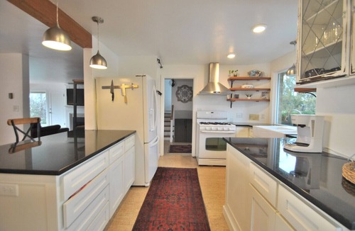 Logan House | Old Main Terrace: Peaceful Retreat Minutes from Utah State University & Downtown Logan