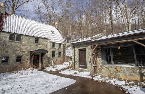 Tynecastle Cottage | Old-World Experience Cottage In Banner Elk