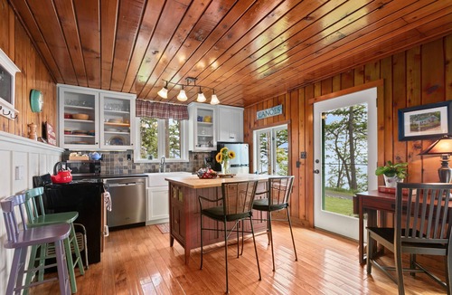 Bow Cottage | One August weekend still open! Awesome views, close to great food & fun hikes!
