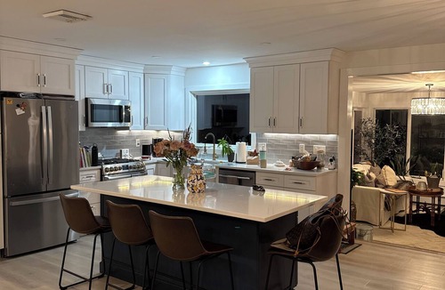 Fairfield House | Open layout 3-bedroom home in Fairfield. Serene backyard, fireplaces, hot tub.