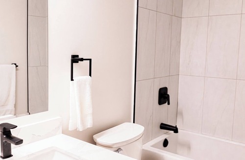 Kitchener Apartment | Oversized Trendy Studio Unit in Prime Downtown location