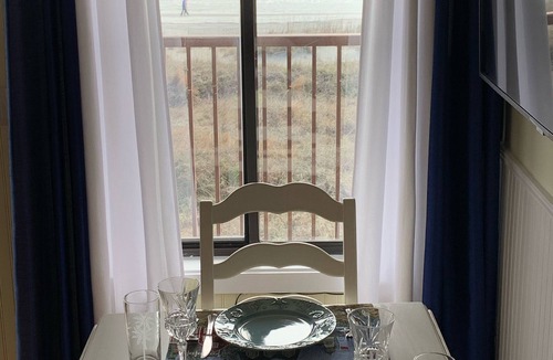 Folly Field Condo | Panoramic sea views in Admirals Row