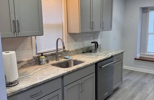 Parma House | Perfect 3-bedroom house with AC in beautiful Parma Heights