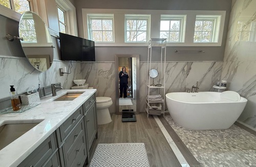 Palisades House | Perfect location - renovated home w/2 master suites & exceptional outdoor space.